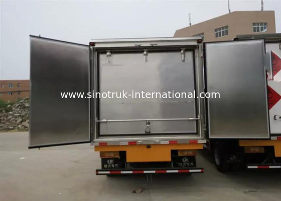 4×2 Meat / Milk / Frozen Foods Refrigerated Food Truck 6 Tons Vaccine Vehicles