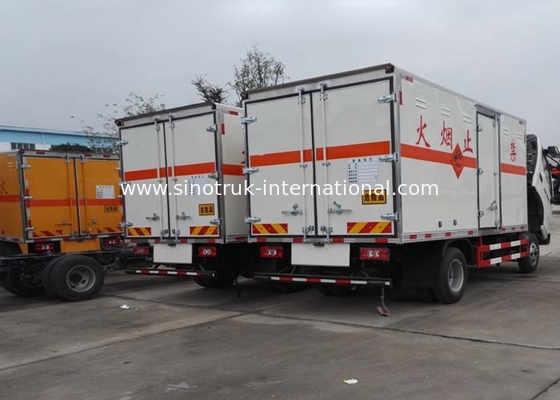 Small Cargo Cold Storage 8 Ton Refrigerated Truck For Dairy , Freezer Box Truck