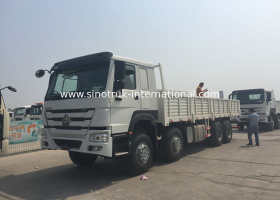 Diesel Engine Cargo Truck SINOTRUK HOWO HW76 Cabin 30 - 60 Tons Top Configuration