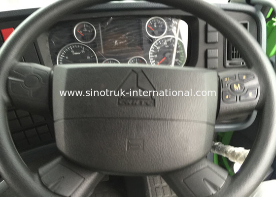 SINOTRUK HOWO Heavy Dump Truck RHD 6X4 For Construction Material Loading