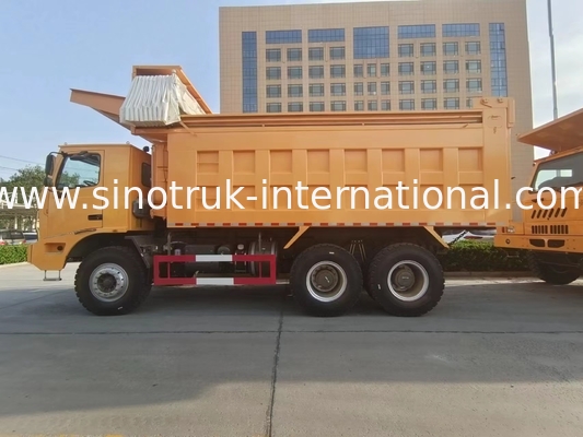 खनन उद्योग के लिए 6X4 LHD माइनिंग टिपर डंप ट्रक 371HP 70 टन SINOTRUK HOWO