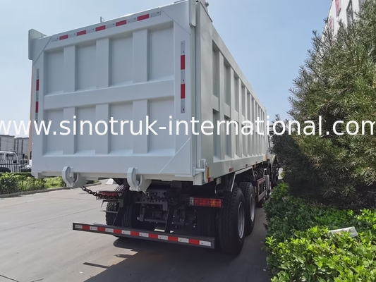 खनन के लिए 12 पहियों Sinotruk HOWO 8X4 डंप ट्रक 400hp