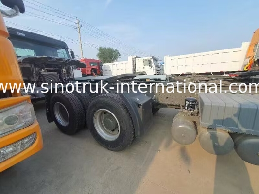 HOWO A7 प्रयुक्त ट्रैक्टर ट्रक एलएचडी 6X4 यूरो 2 371 एचपी पावर असिस्टेड हाइड्रोलिक स्टीयरिंग के साथ सफेद