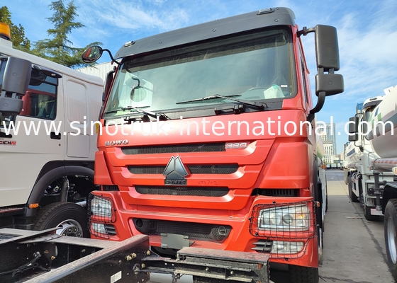 SINOTRUK HOWO लाल 380HP 8×4 12 पहिया उच्च क्षमता तेल टैंक ट्रक