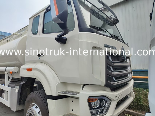 HOWO 25CBM 6*4 तेल टैंक ट्रक 380HP मजबूत हॉर्सपावर सफेद