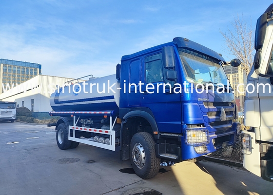 SINOTRUK HOWO 4x2 300HP नीली चेसिस 10m3 पानी टैंक शरीर के साथ