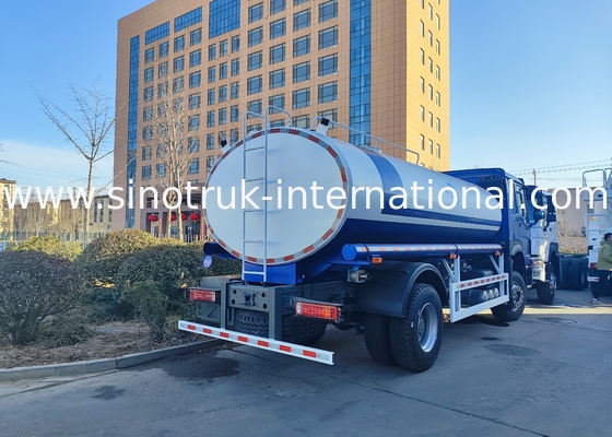 SINOTRUK HOWO 4x2 300HP नीली चेसिस 10m3 पानी टैंक शरीर के साथ