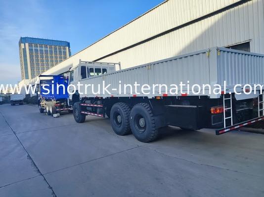 शक्ति और बहुमुखी प्रतिभा को उजागर करें सभी को जीतने वाला सफेद HOWO 6x6 400HP ऑफ-रोड कार्गो ट्रक