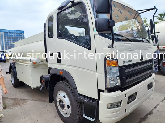 4x2 लाइट-ड्यूटी सीवेज ट्रक 6CBM क्षमता 160HP 8.00R20 स्टील टायर