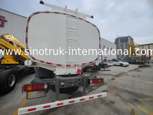 HOWO 6*4 340HP Weichai engine, 25CBM oil tank truck