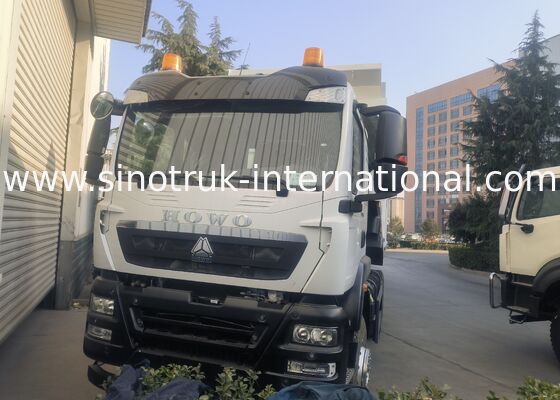 HOWO TX भारी शुल्क वाला ढोने वाला वाहन जिसमें 300L ईंधन टैंक क्षमता और भारी भार परिवहन के लिए स्टील बॉडी सामग्री है