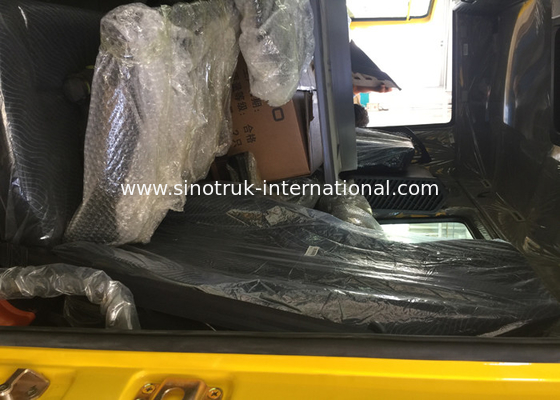 SINOTRUK HOWO केबिन HW76 ट्रक और ट्रेलर पार्ट्स सिंगल बर्थ ए / सी के साथ