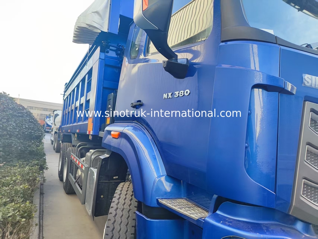 शक्तिशाली बहुमुखी HOWO 6x4 380HP ब्लू डंप ट्रक 20CBM स्क्वायर कार्गो बॉक्स और वाटरप्रूफ टारप फ्लिप कोव के साथ