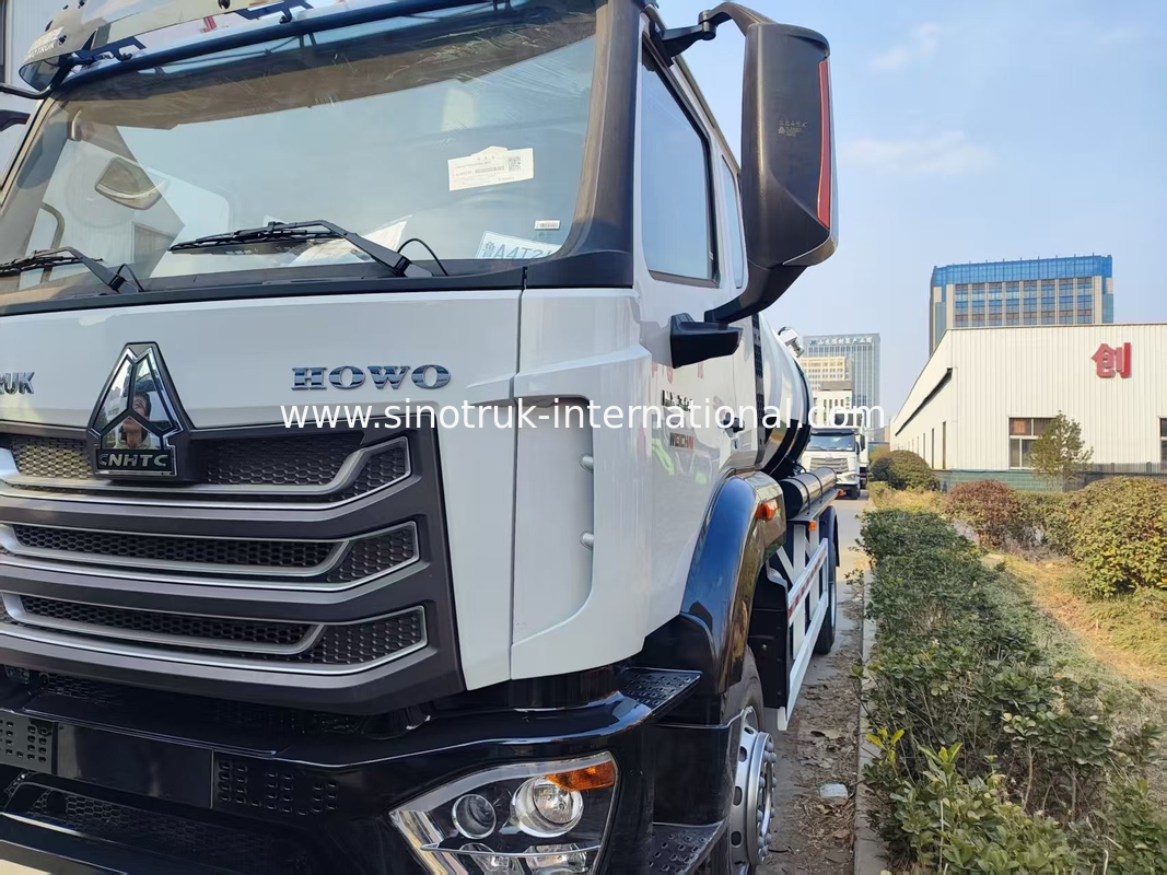 HOWO 300HP 10CBM 4x2 सीवेज सक्शन ट्रकः भारी-कर्तव्य शक्ति, सटीक सफाई और बेजोड़ दक्षता