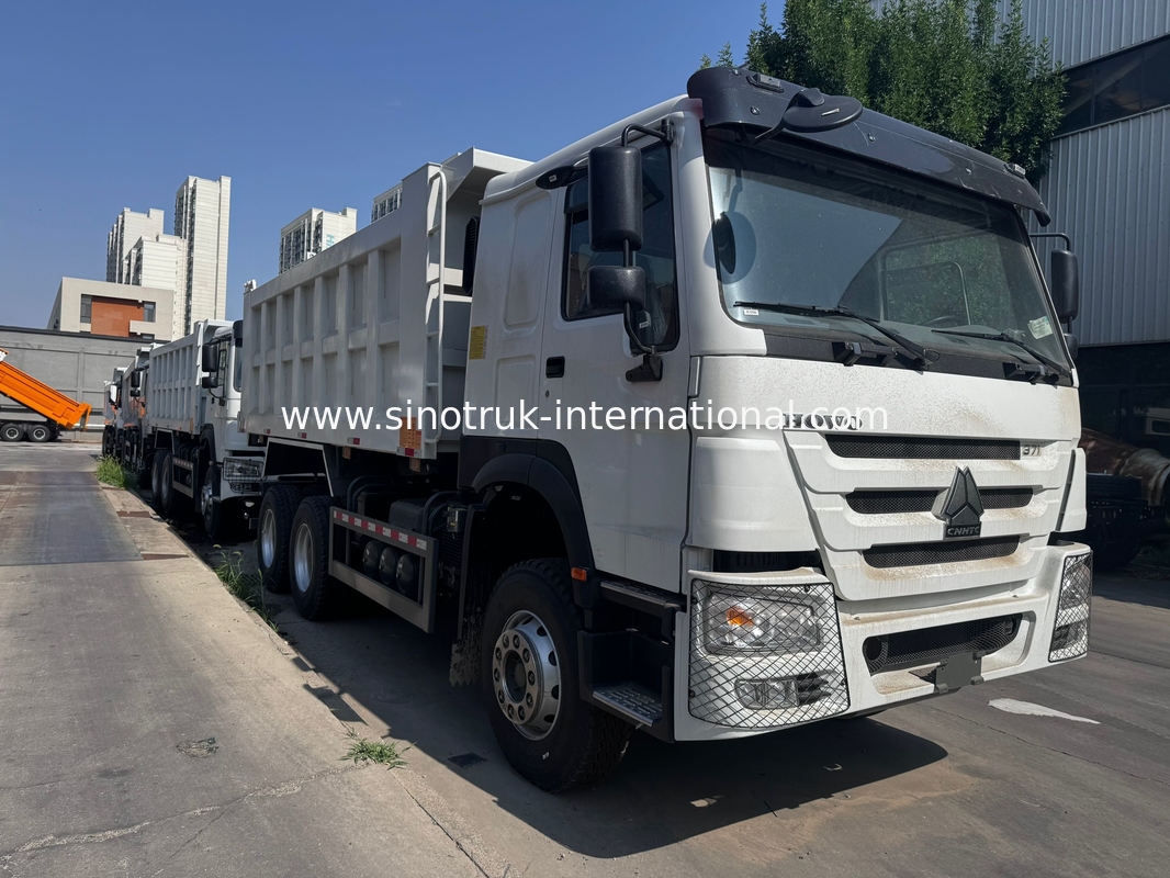 SINOTRUK इंजन 371HP 6 × 4 LHD HOWO डंप ट्रक व्हाइट 19-20CBM मध्य लिफ्टिंग