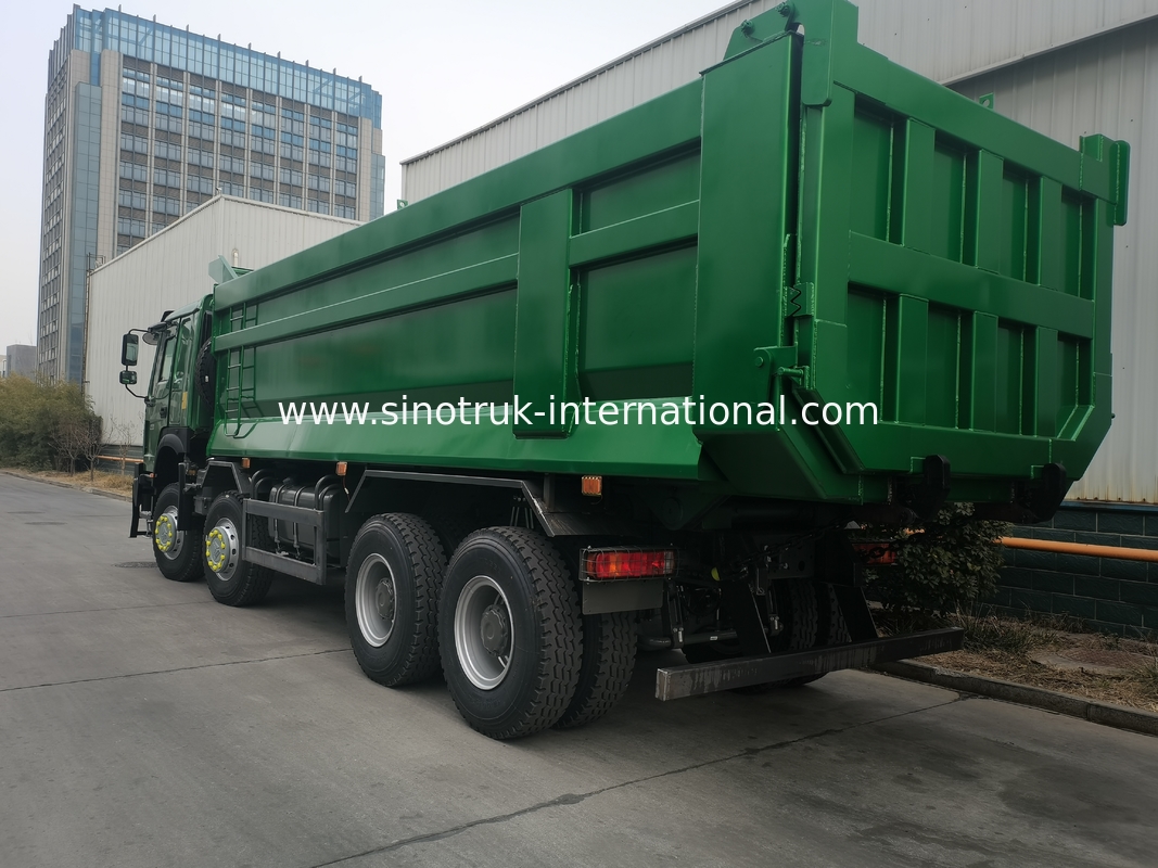 SINOTRUK HOWO 400HP 8X4 टिपर डंप ट्रक निर्माण पुराना फ्रंट फेस भूत फेस कैब सैन्य बंपर यू टाइप कंटेनर