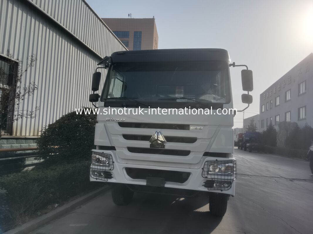 सिनोट्रक HOWO टिपर डंप ट्रक जिसमें 400HP इंजन, LHD 8X4 ड्राइव टाइप और 31 टन लोडिंग क्षमता है