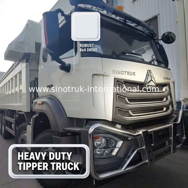 सिनोट्रक NX टिपर डंप ट्रक जिसमें 371HP इंजन, 50-60T क्षमता और भारी-भरकम परिवहन के लिए 8×4 ड्राइव है