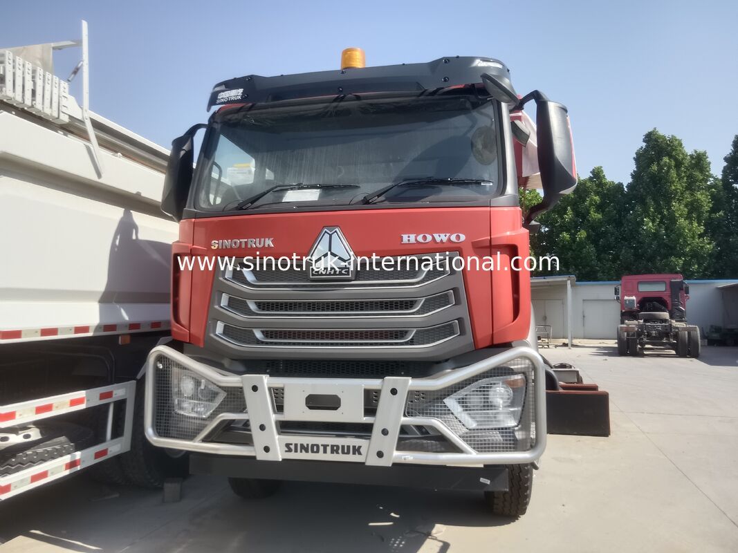 सिनोट्रुक एनएक्स टपर डंप ट्रक 371 एचपी इंजन के साथ, 40-50T क्षमता और भारी शुल्क परिवहन के लिए 8 × 4 ड्राइव लाल