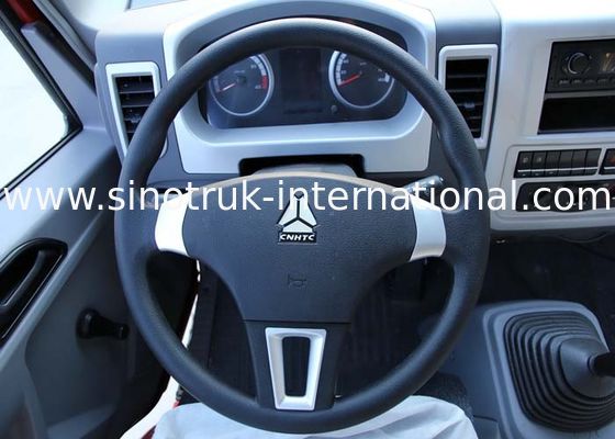 Red Light Duty Trucks SINOTRUK HOWO 4.5 Tons With 490Xichai Engine