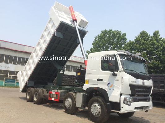 SINOTRUK HOWO A7 8X4 कंस्ट्रक्शन के लिए हैवी ड्यूटी डंप ट्रक ZZ3317N3867N1