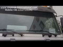 एक करीब से देखें: SINOTRUK HOWO लाल 371HP 8×4 12 पहियों वाला उच्च क्षमता वाला तेल टैंक ट्रक 30CBM